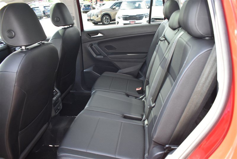Used 2019 Volkswagen Tiguan SE w/ Panoramic Sunroof Package AWD/4WD image 26