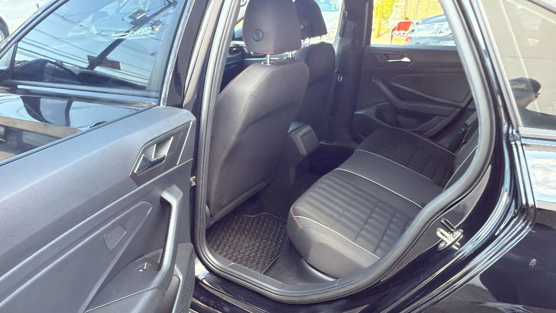 Used 2019 Volkswagen Jetta GLI image 27