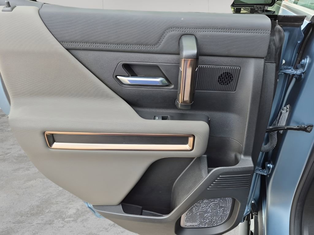 Used 2024 GMC Hummer EV 3X w/ Omega Edition image 17
