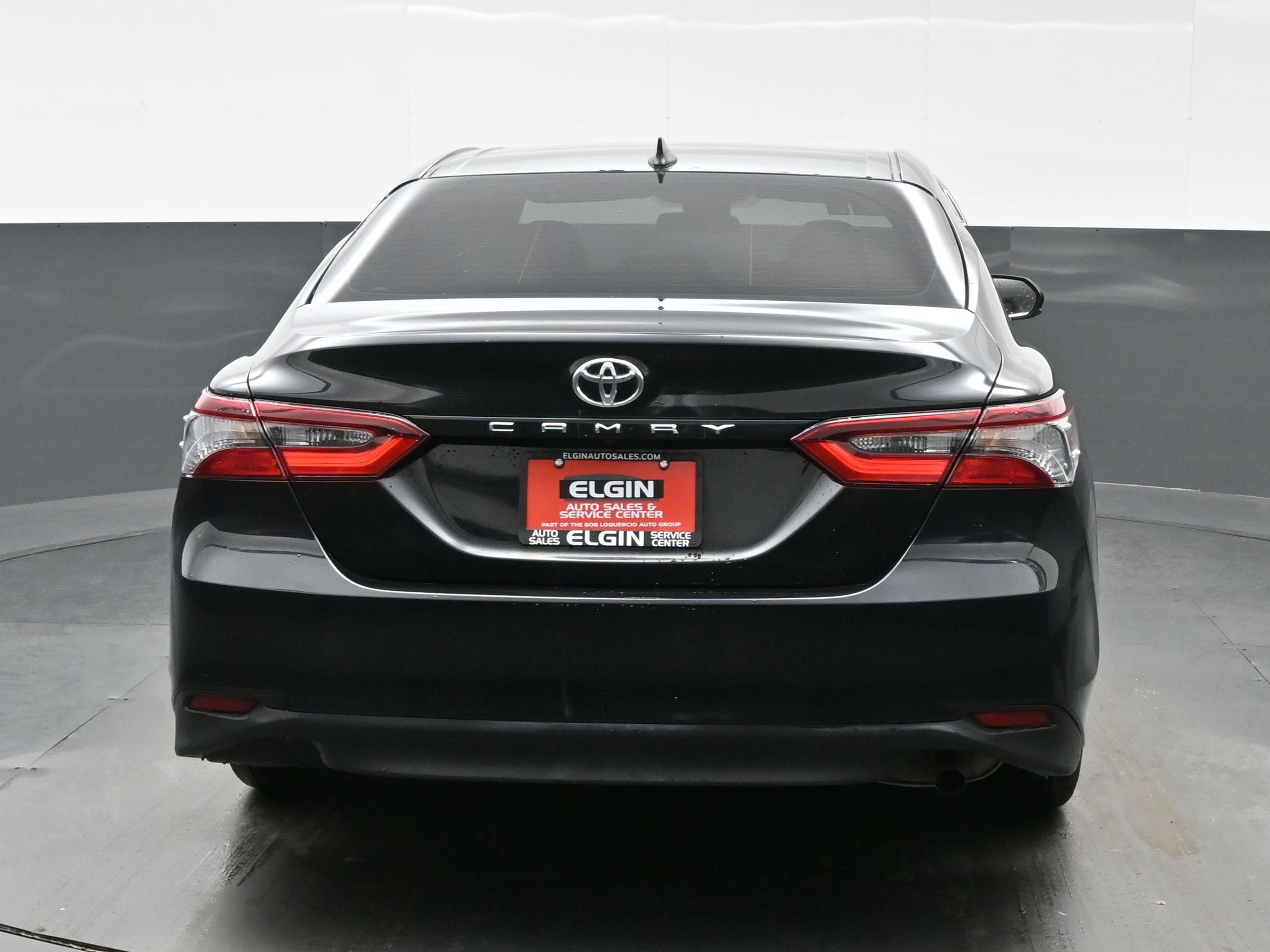 Used 2021 Toyota Camry LE FWD image 5