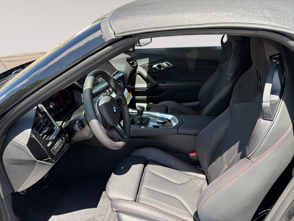 New 2026 BMW Z4 M40i RWD image 9