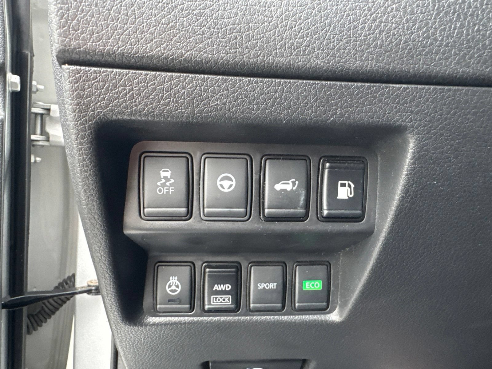 Used 2020 Nissan Rogue SL w/ Premium Package AWD/4WD image 28