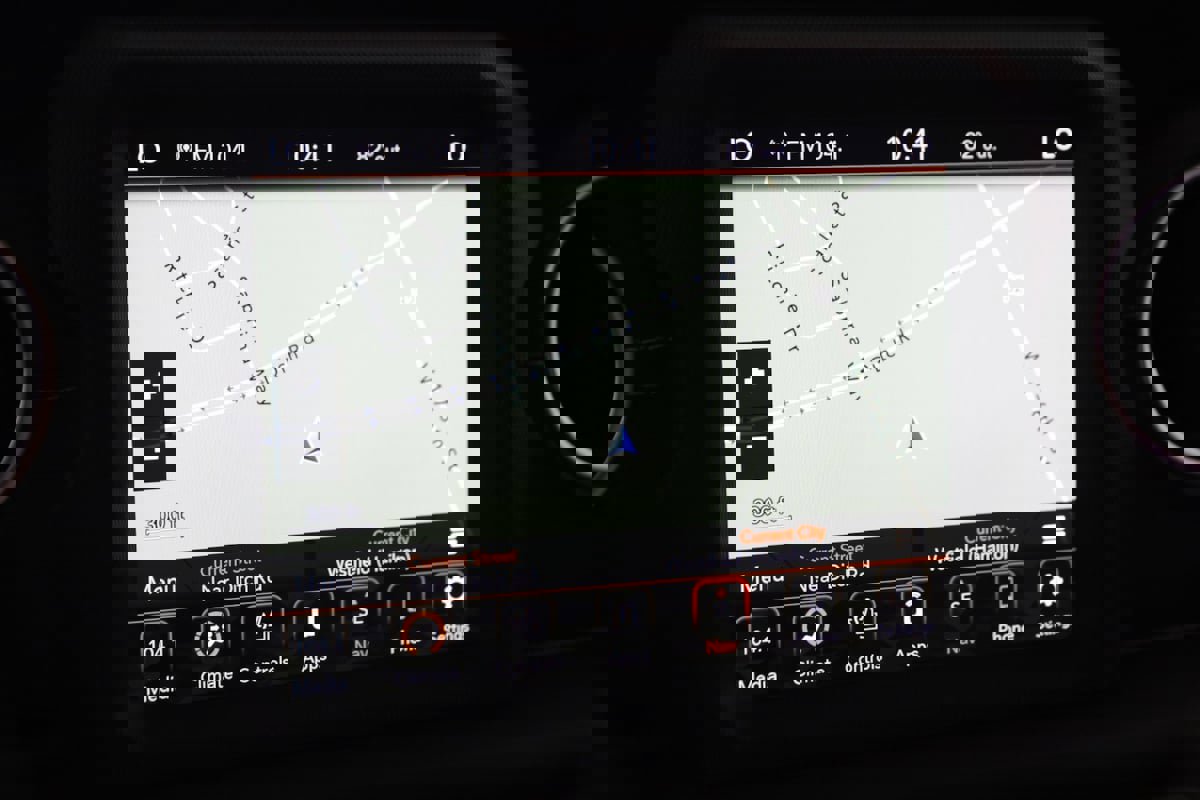 Used 2022 Jeep Wrangler Unlimited Sahara w/ Cold Weather Group image 10