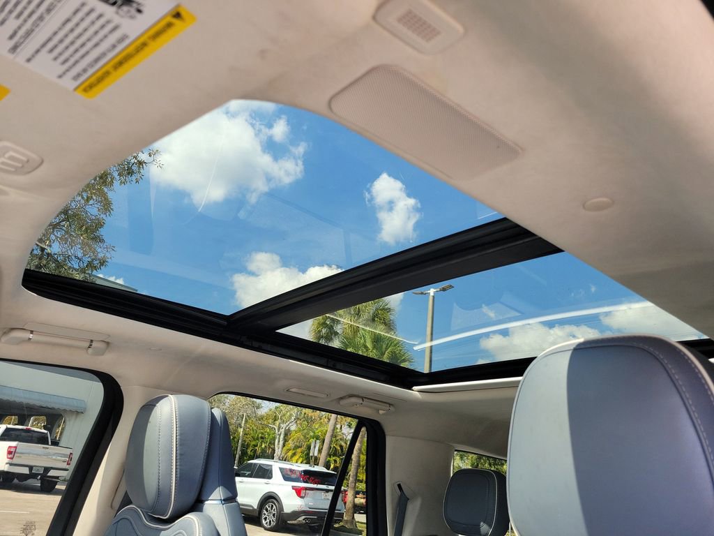 Certified 2024 Lincoln Navigator L Black Label image 25