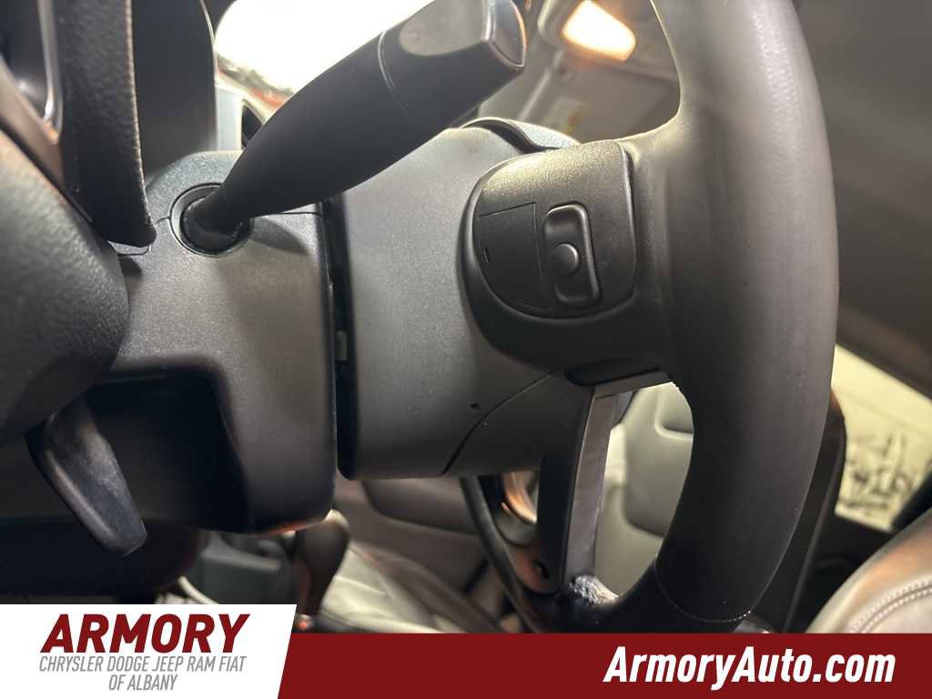 Used 2020 Jeep Cherokee Latitude Plus w/ Cold Weather Group image 11