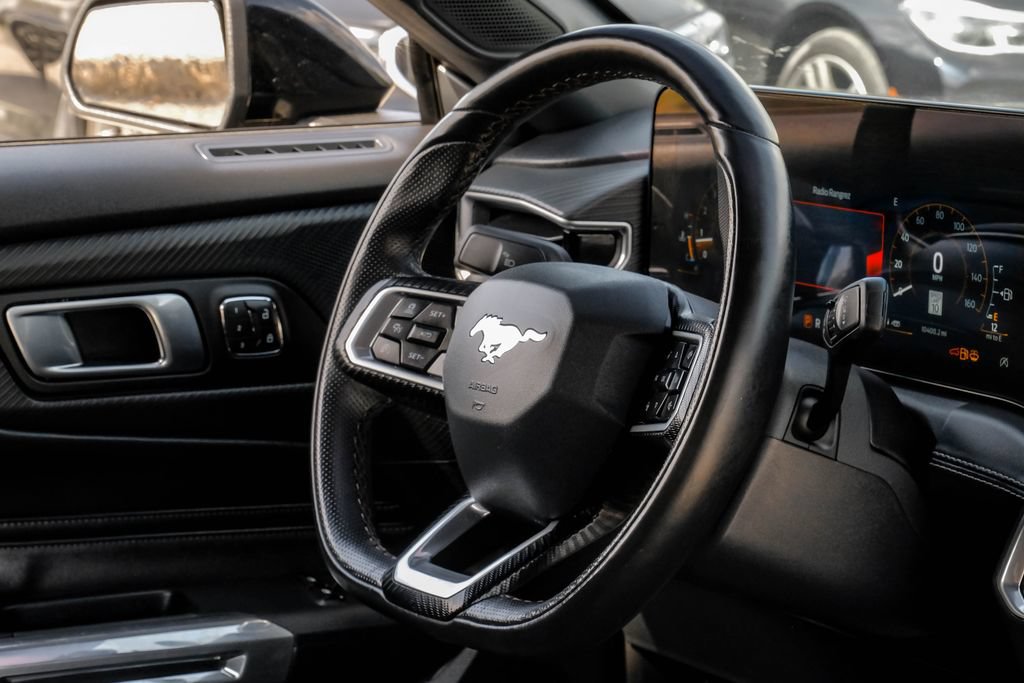 Used 2025 Ford Mustang GT Premium RWD image 12