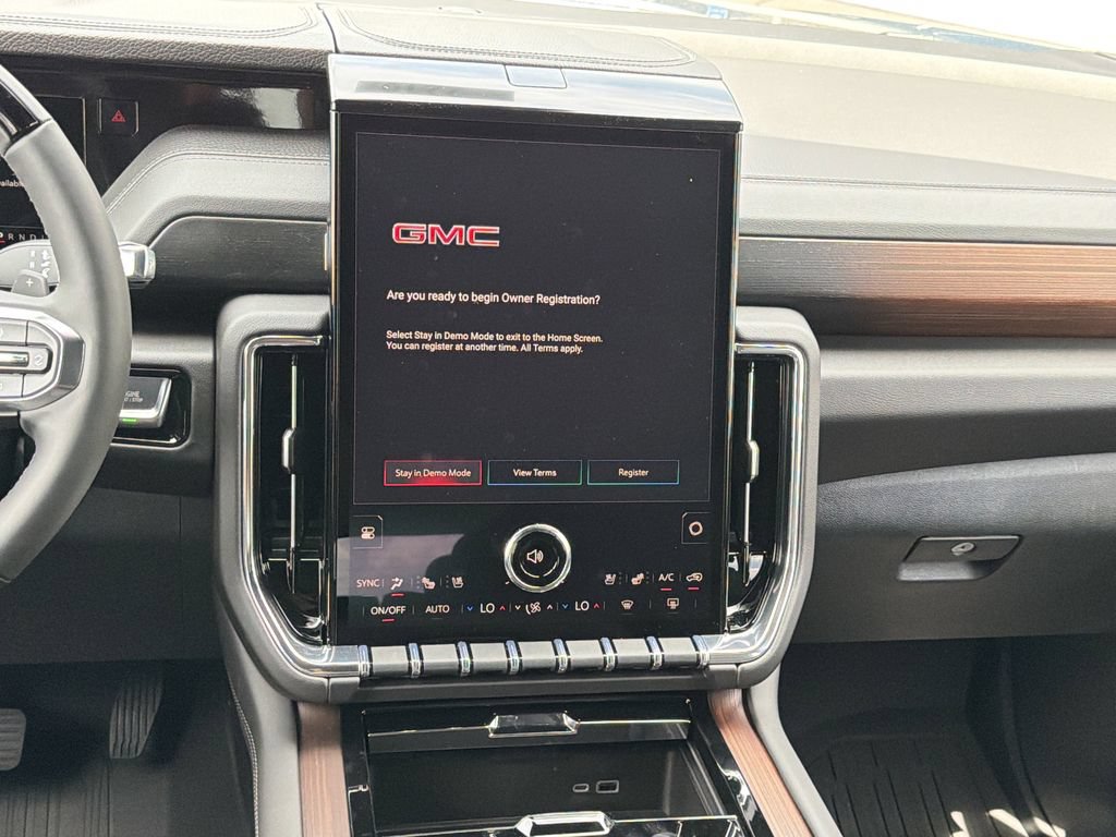 New 2026 GMC Yukon Denali w/ Advanced Technology Package RWD image 4