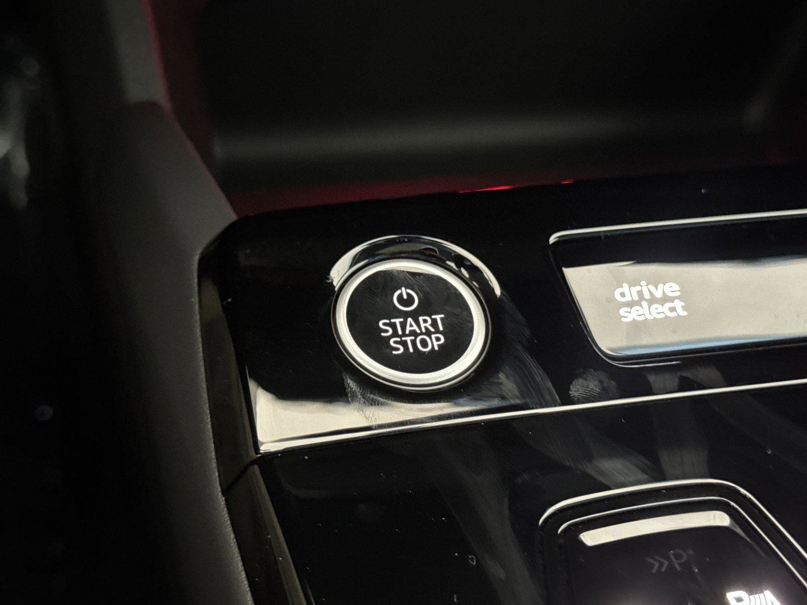New 2025 Audi Q6 e-tron Premium Plus AWD/4WD image 22