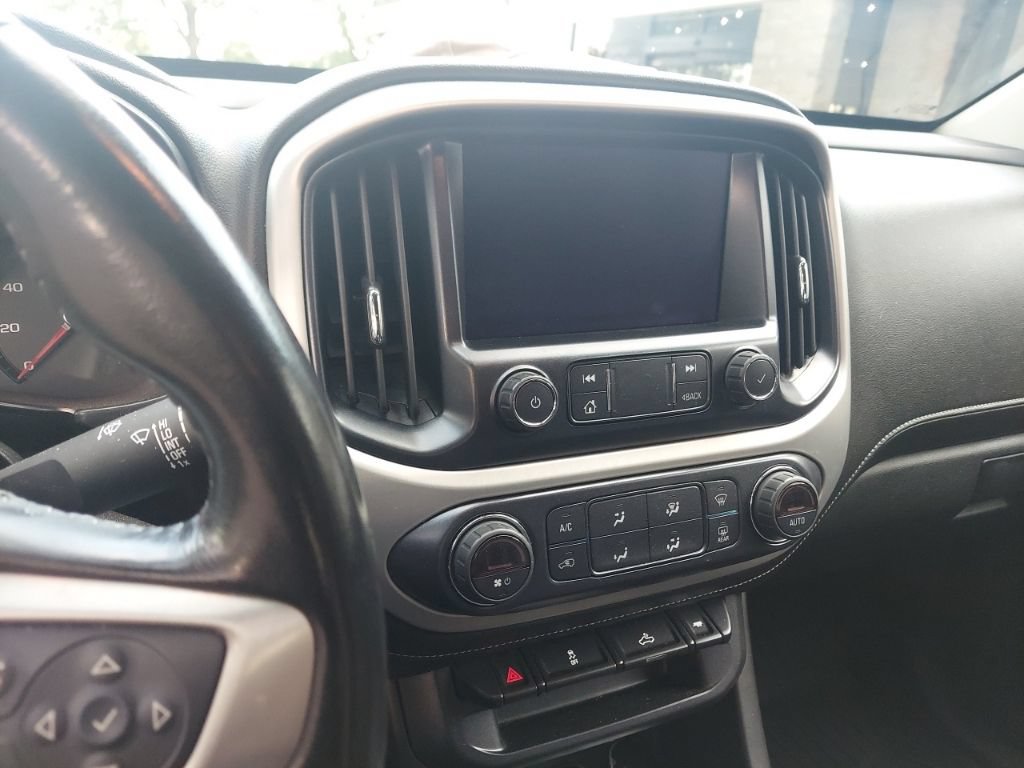Used 2019 GMC Canyon SLE w/ Elevation Edition AWD/4WD image 16