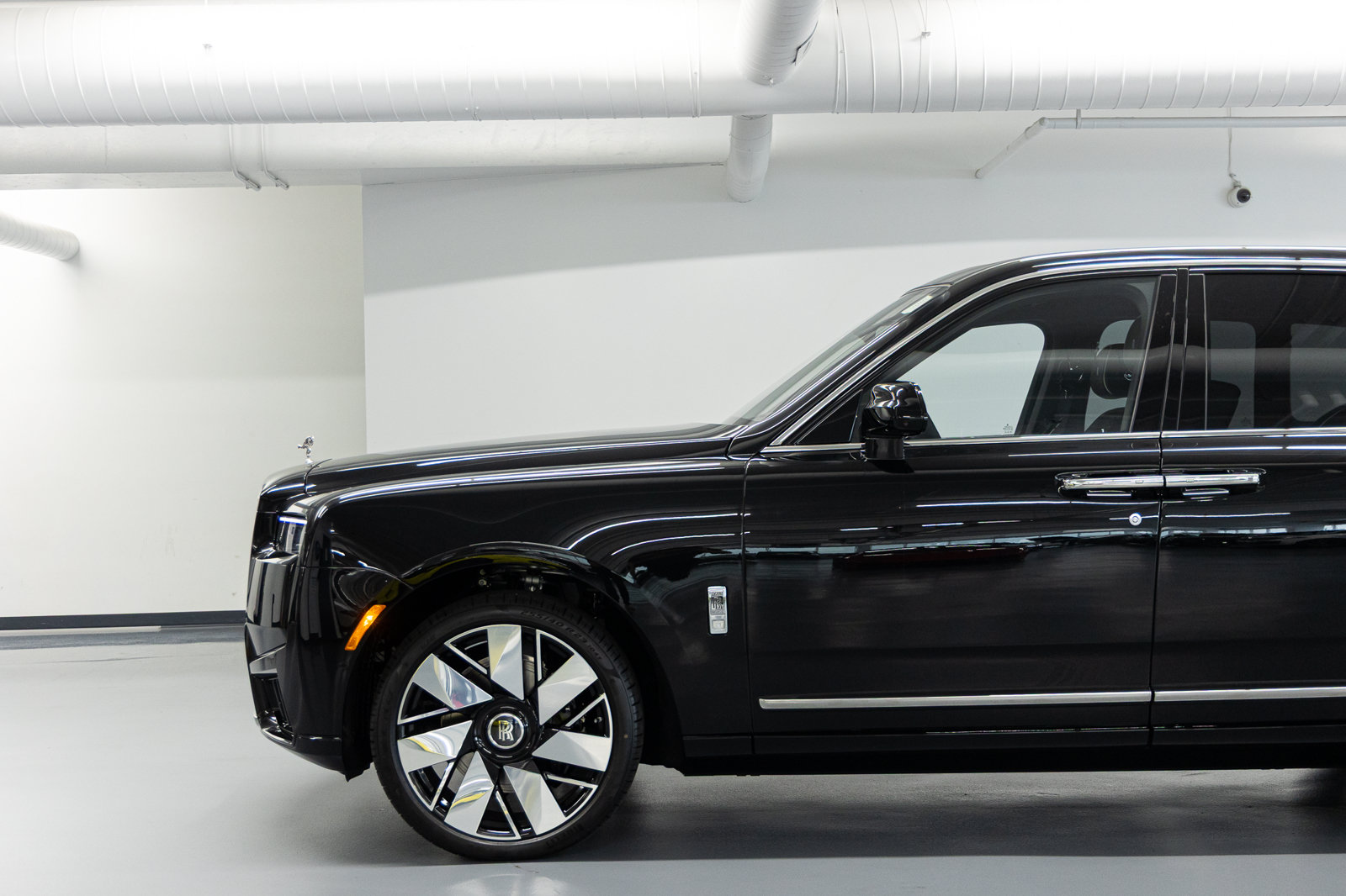 New 2027 Rolls-Royce Cullinan AWD/4WD image 15