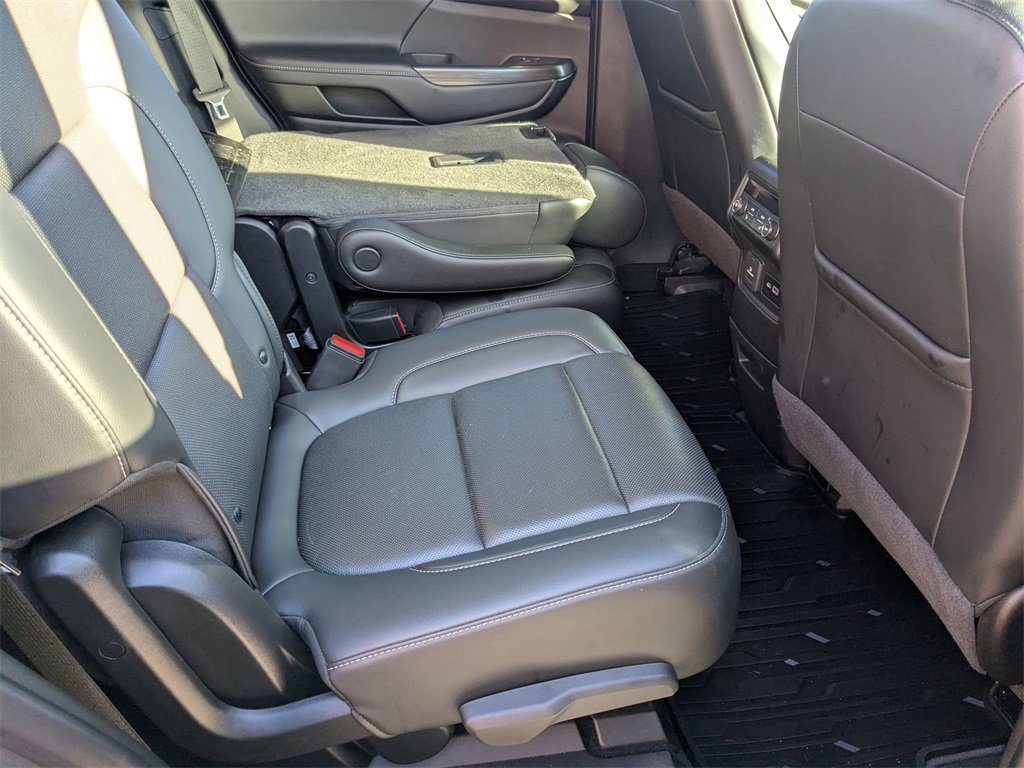 Used 2021 GMC Acadia SLT w/ Elevation Edition image 27