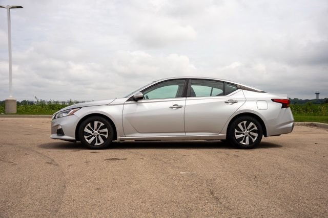 Used 2019 Nissan Altima 2.5 S FWD image 4