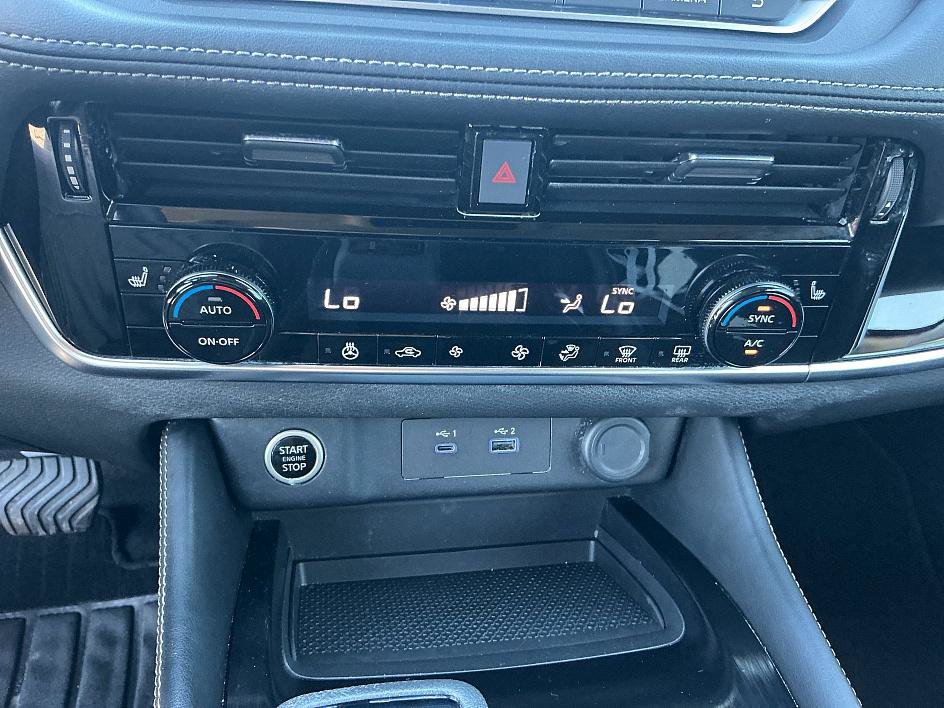 Used 2023 Nissan Rogue SL image 18