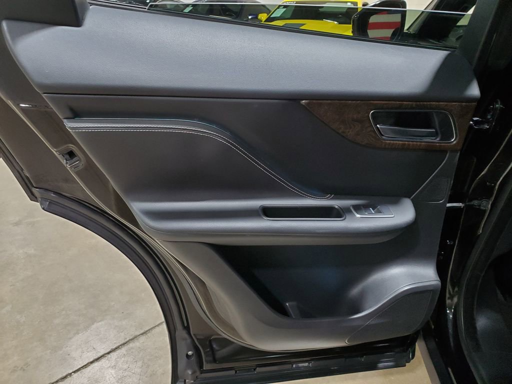 Used 2017 Jaguar F-PACE S image 28