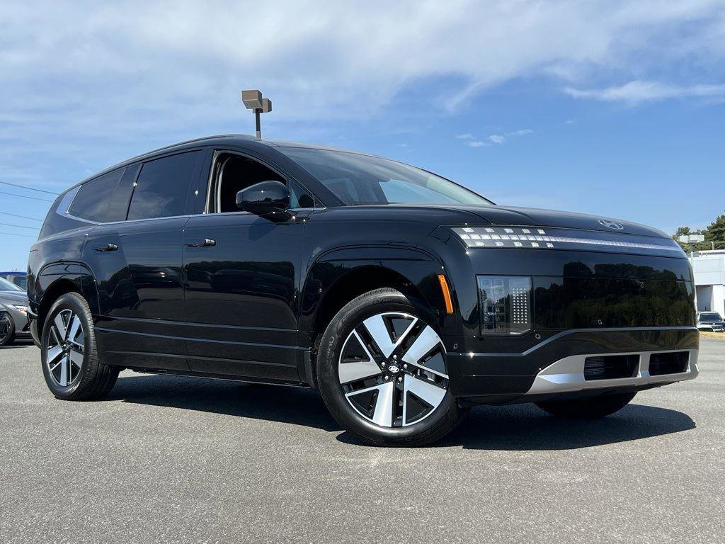 New 2026 Hyundai Ioniq 9 SEL image 2