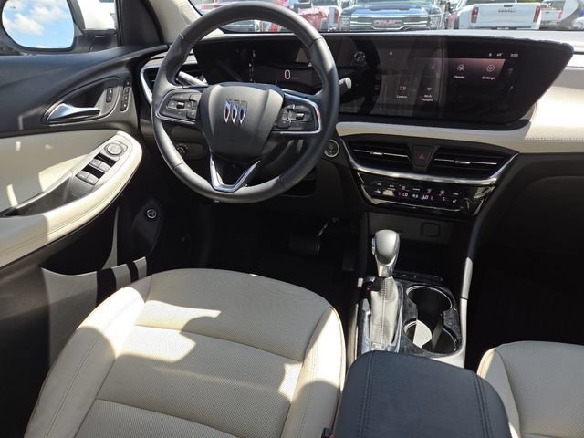 Used 2024 Buick Encore GX Avenir w/ Avenir Technology Package AWD/4WD image 32