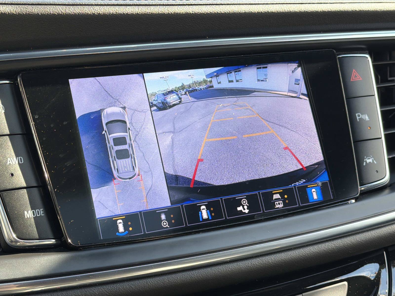 Used 2022 Buick Enclave Avenir w/ Avenir Technology Package AWD/4WD image 13