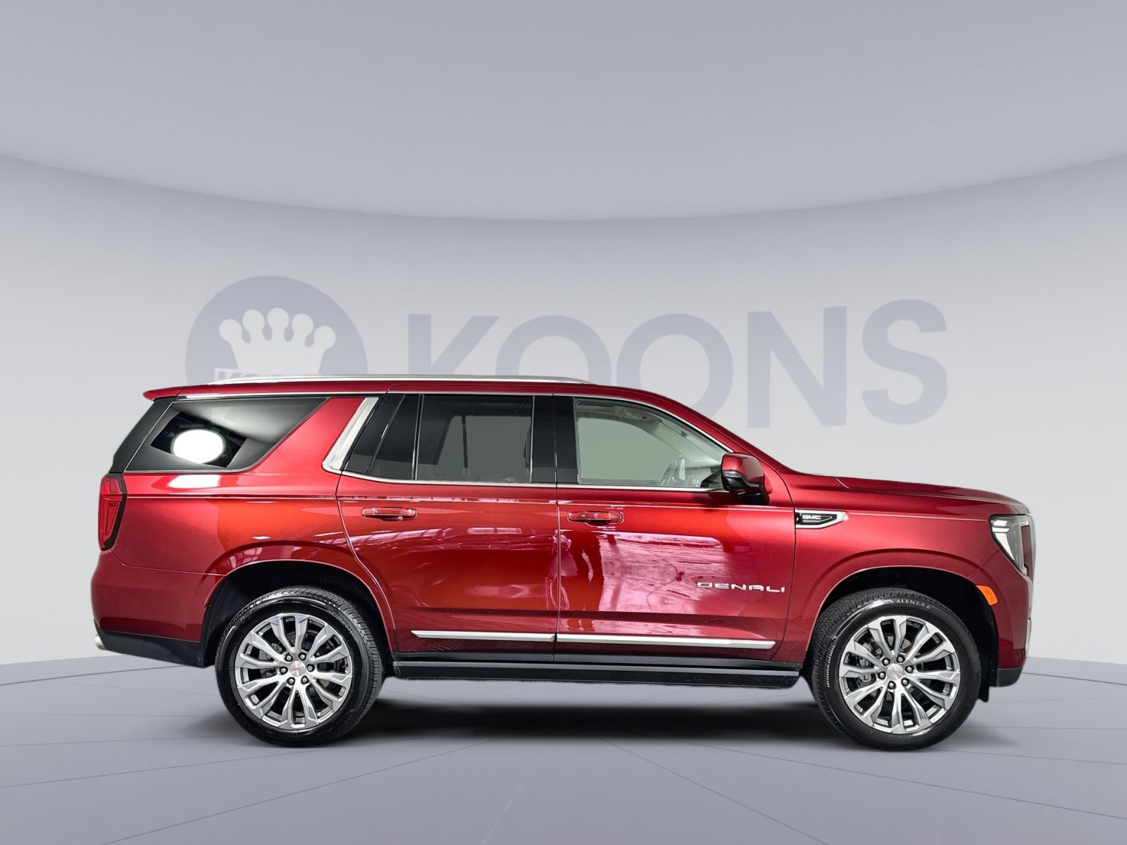 Used 2021 GMC Yukon Denali w/ Denali Ultimate Package image 8