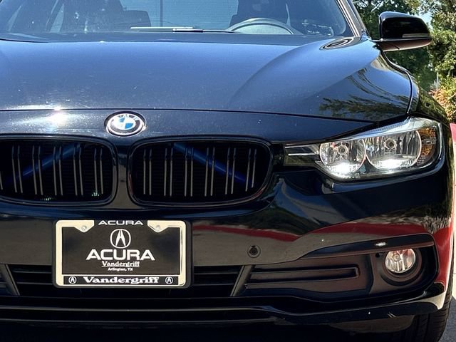Used 2017 BMW 320i Sedan RWD image 9