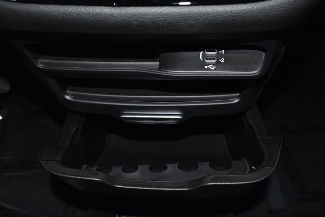 New 2026 Chrysler Pacifica Select image 18