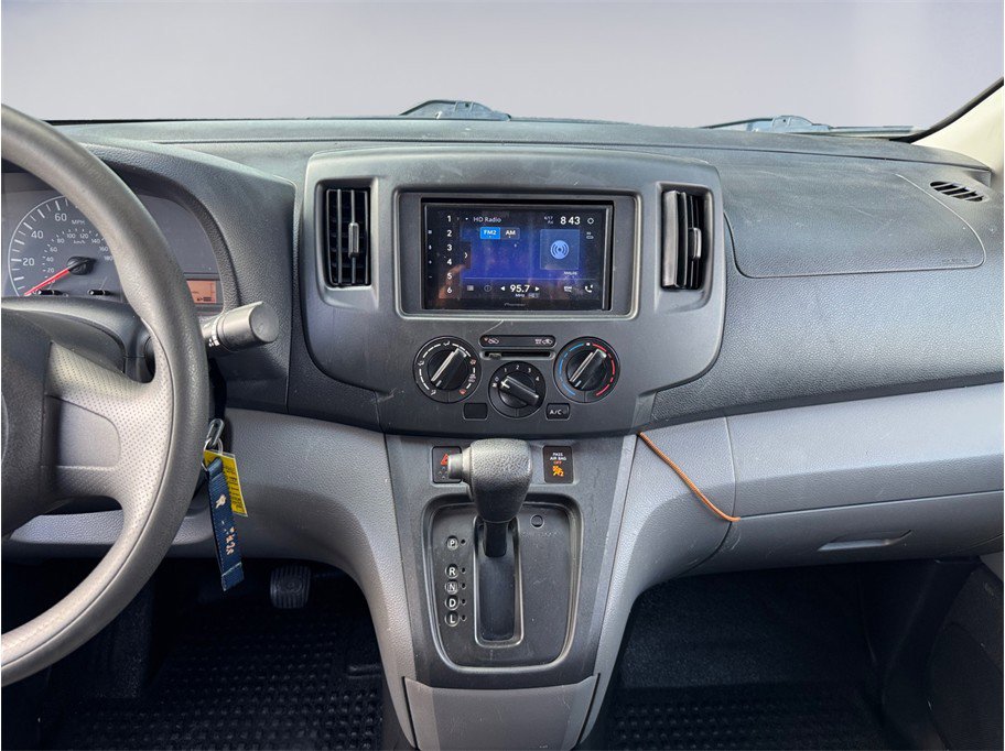 Used 2017 Nissan NV200 S image 10