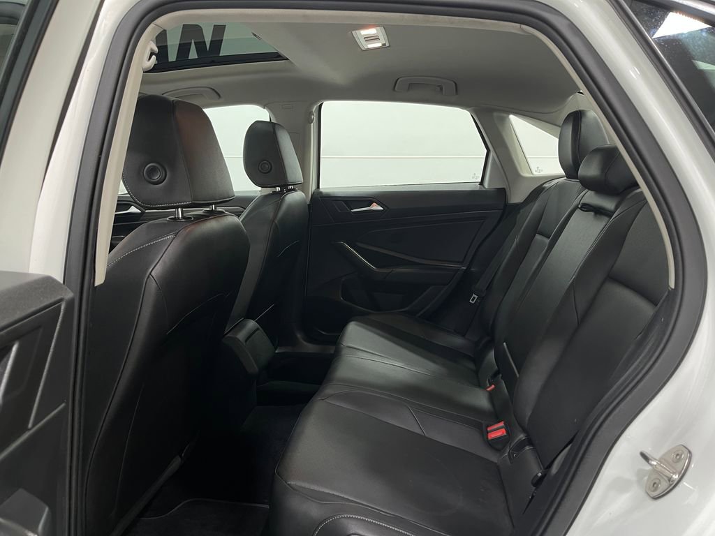 Used 2019 Volkswagen Jetta SEL image 28
