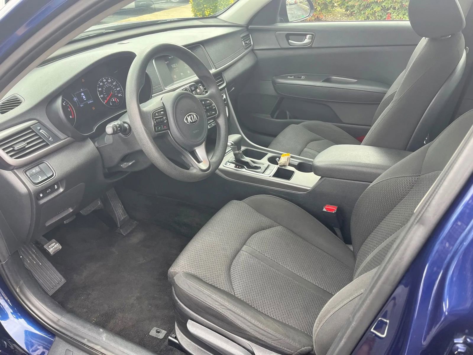 Used 2018 Kia Optima LX w/ 17" Alloy Wheels Package FWD image 7