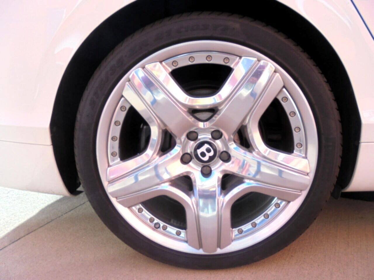 Used 2016 Bentley Flying Spur V8 AWD/4WD image 24