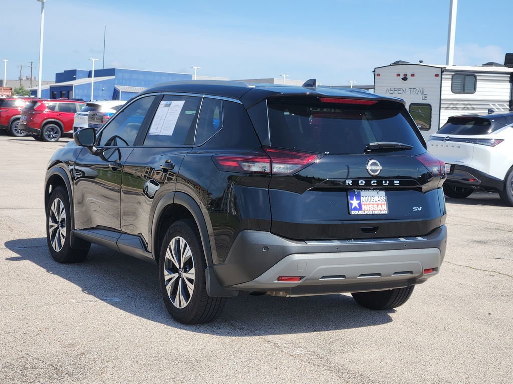 Used 2023 Nissan Rogue SV w/ SV Premium B Package FWD image 3