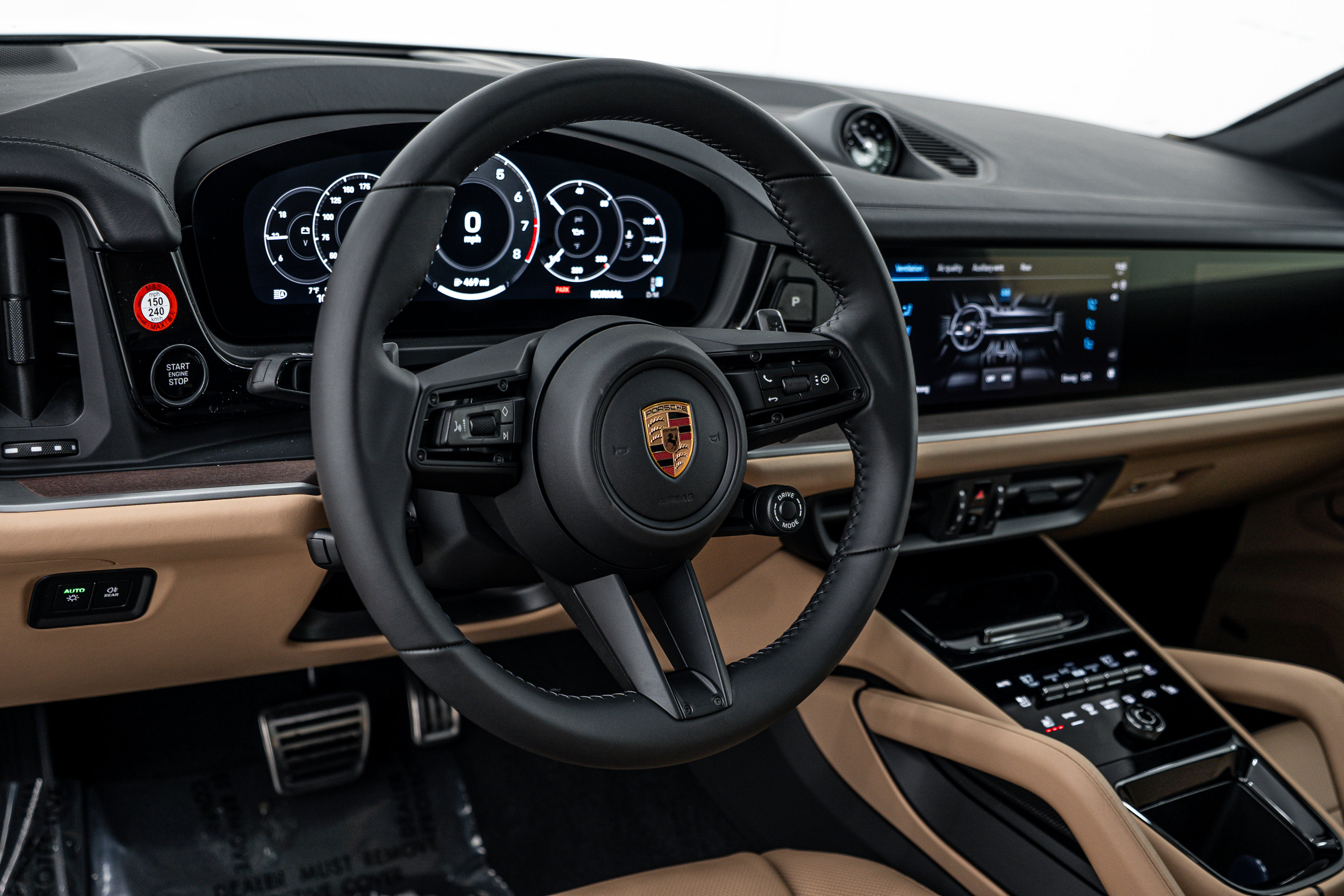 New 2026 Porsche Cayenne S image 13