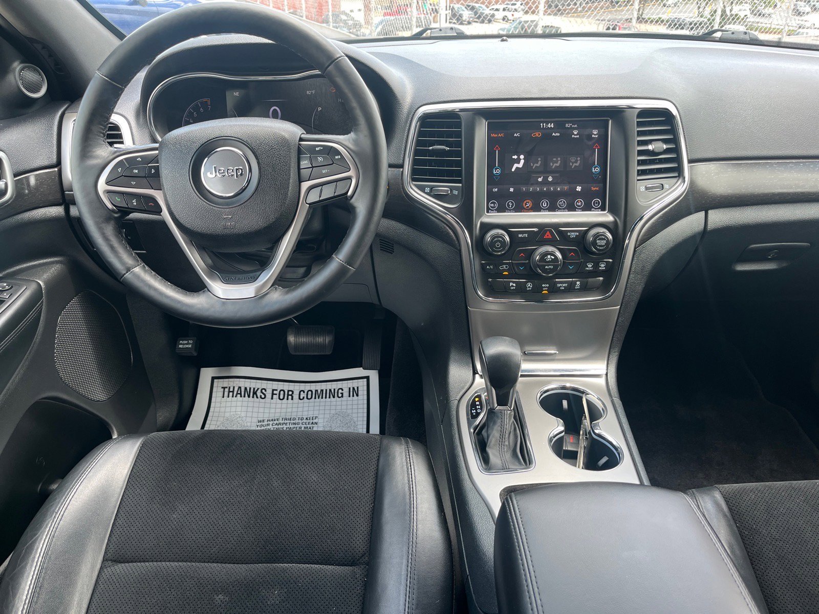 Used 2018 Jeep Grand Cherokee Altitude AWD/4WD image 6