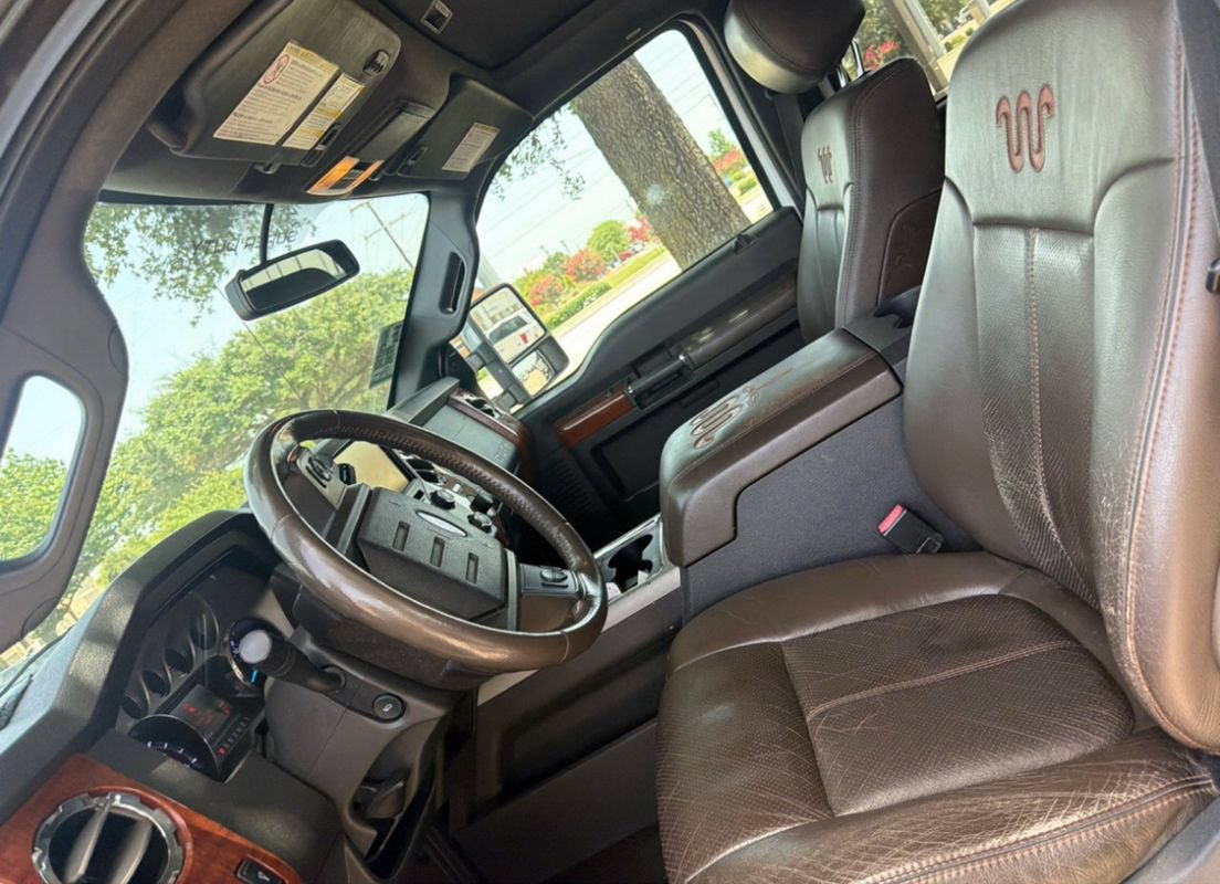 Used 2015 Ford F250 King Ranch w/ FX4 Off-Road Package AWD/4WD image 3