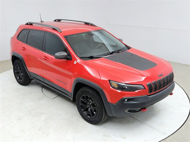 Used 2019 Jeep Cherokee Trailhawk w/ Cold Weather Group image 13