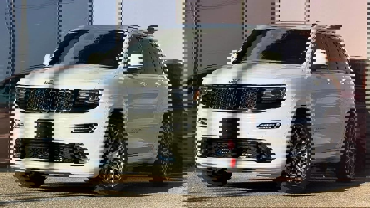 Used 2015 Jeep Grand Cherokee SRT w/ Trailer Tow Group IV image 3