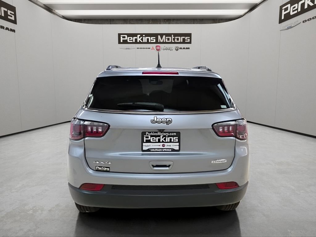 Used 2024 Jeep Compass Latitude image 5