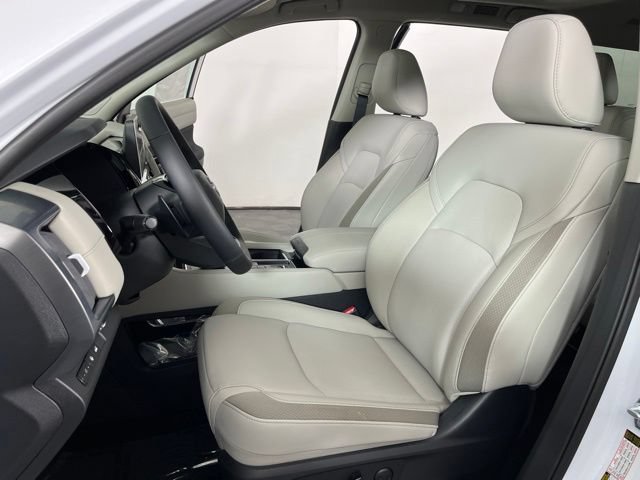 New 2026 Nissan Pathfinder SL w/ SL Premium Package FWD image 19