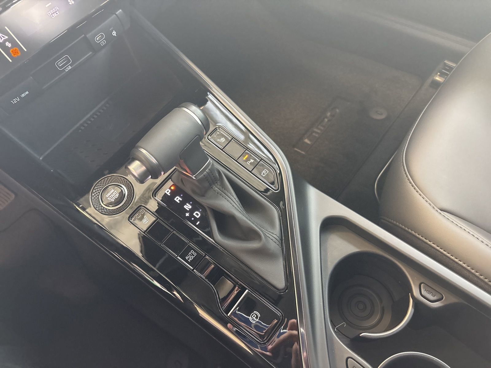 New 2025 Kia Niro EX image 23