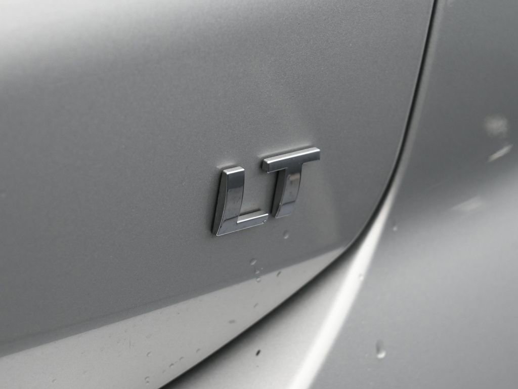 Used 2021 Chevrolet Equinox LT FWD image 35