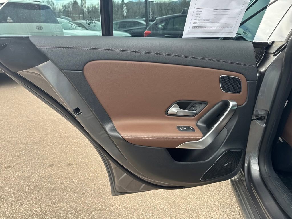 Used 2020 Mercedes-Benz CLA 250 4MATIC image 30