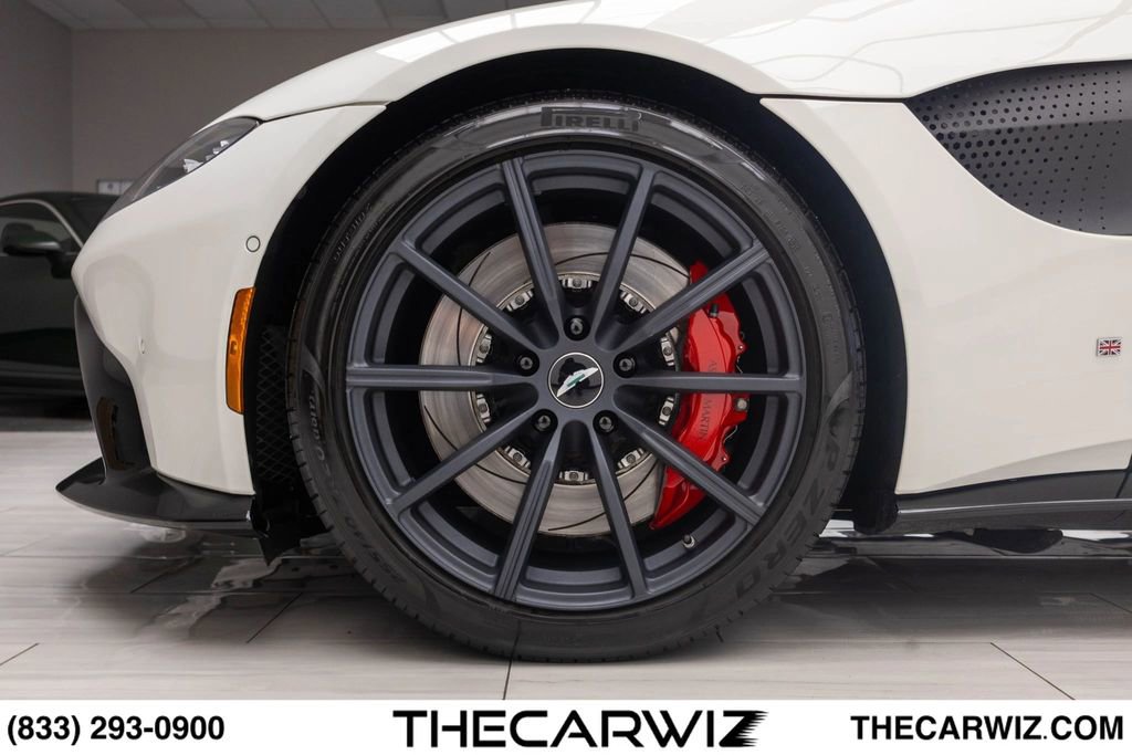 Used 2019 Aston Martin V8 Vantage Coupe RWD image 9