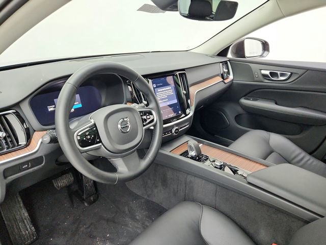 Certified 2025 Volvo V60 B5 Cross Country Plus image 28