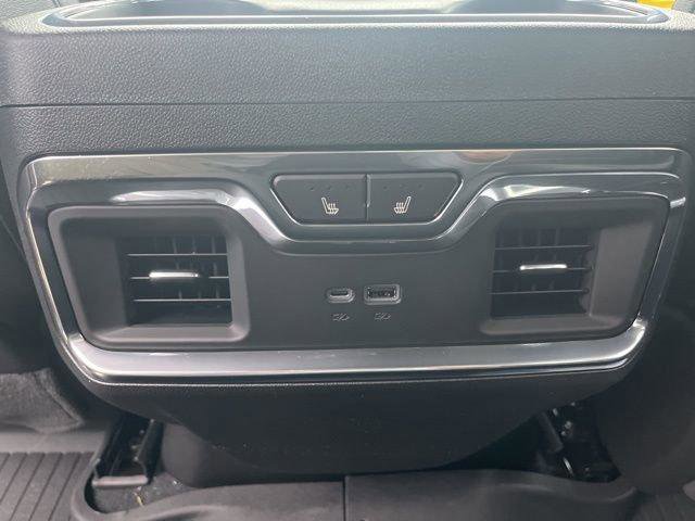 New 2026 Chevrolet Silverado 1500 LTZ w/ LTZ Premium Package image 9