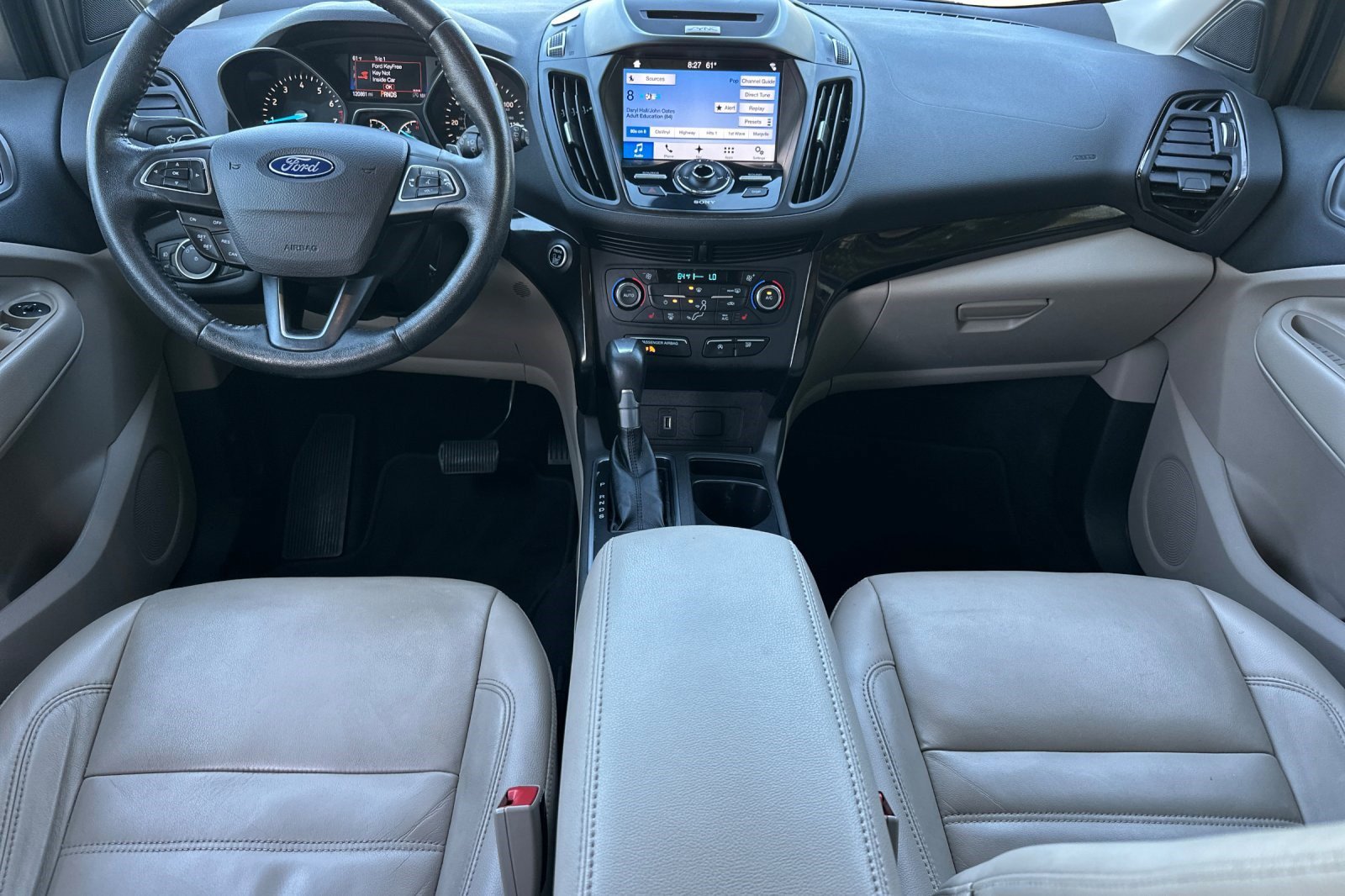 Used 2017 Ford Escape Titanium FWD image 17