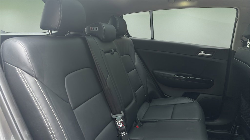Used 2018 Kia Sportage EX w/ EX Premium Package image 12