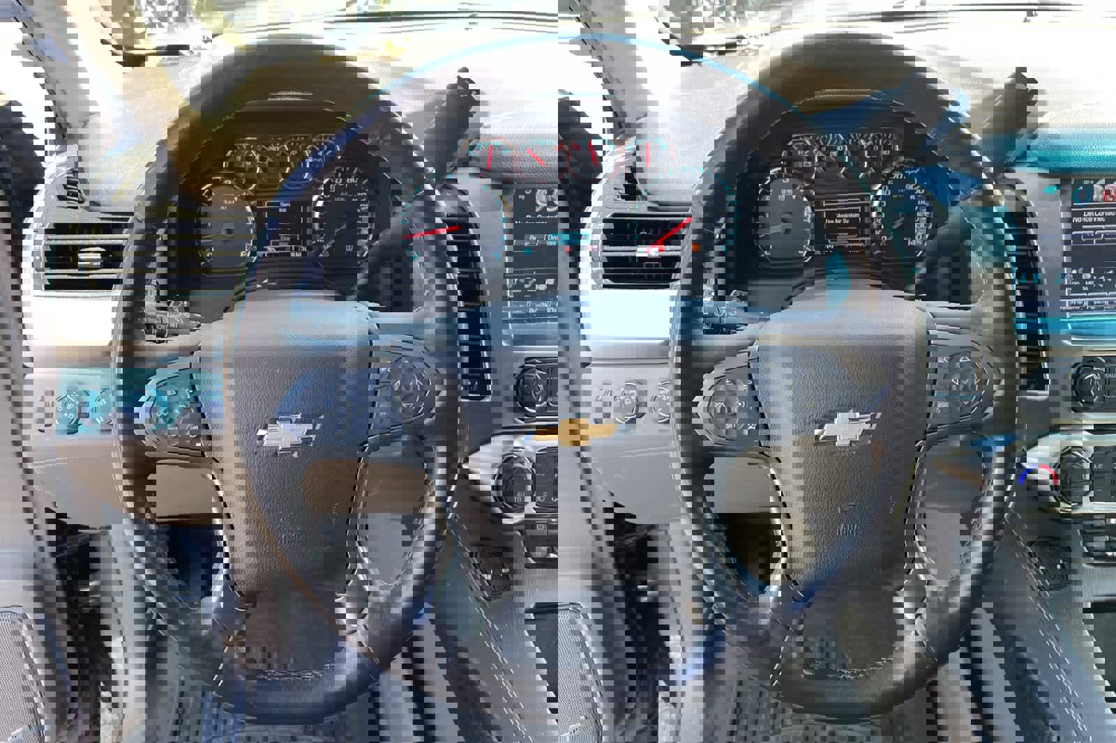 Used 2017 Chevrolet Tahoe LT w/ Luxury Package AWD/4WD image 12