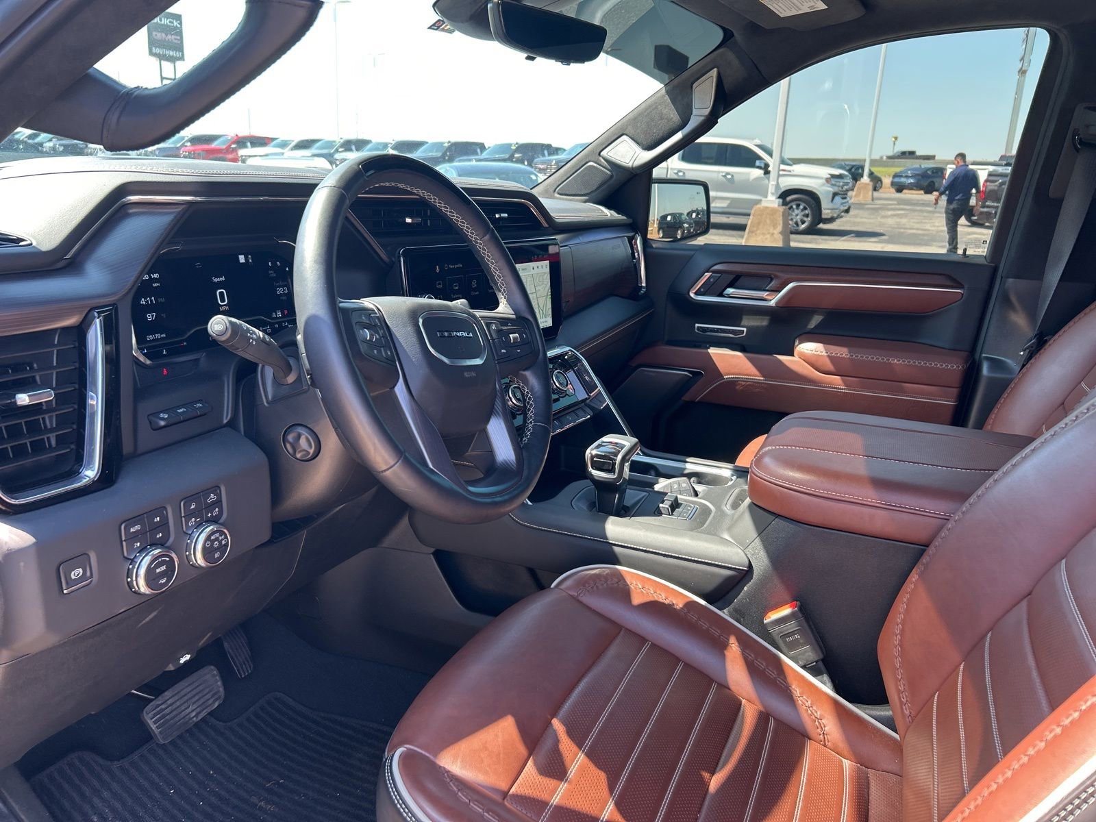 Used 2025 GMC Sierra 1500 Denali Ultimate AWD/4WD image 19