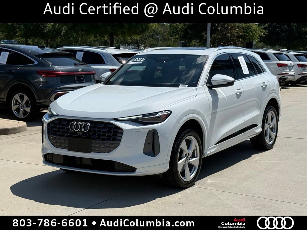 Certified 2025 Audi Q5 Premium AWD/4WD image 9