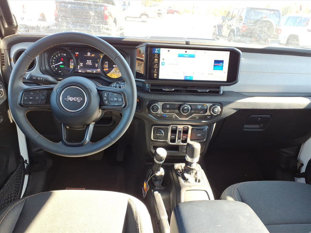 Used 2024 Jeep Wrangler Unlimited w/ Technology Group AWD/4WD image 13