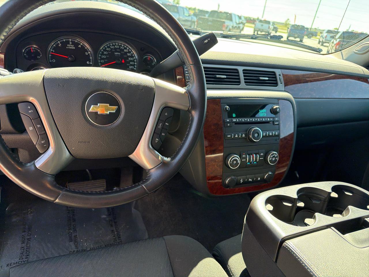 Used 2011 Chevrolet Avalanche LS w/ Convenience Package AWD/4WD image 13