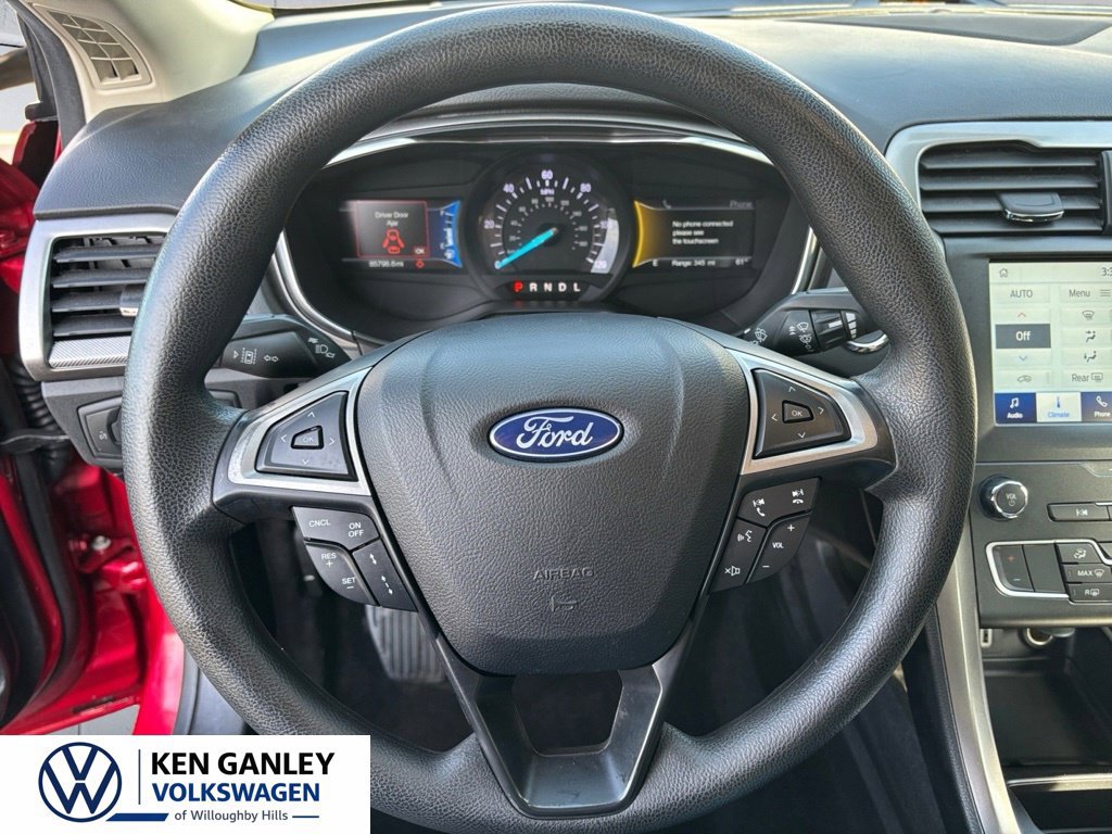 Used 2020 Ford Fusion SE FWD image 11
